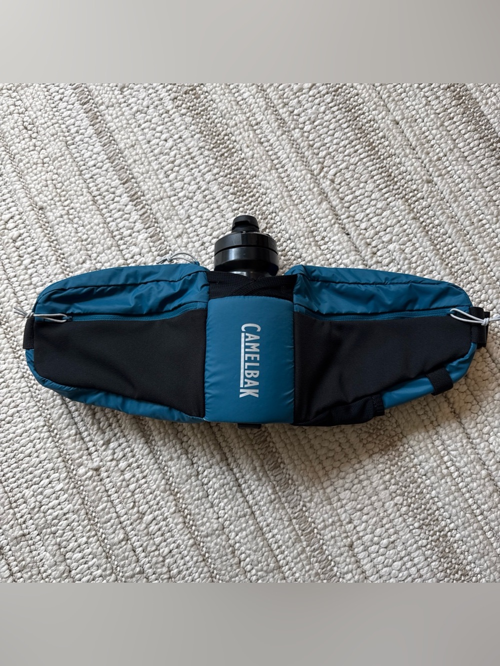 CamelBak Podium Flow 4 Hydration Belt 21oz, Moroccan Blue